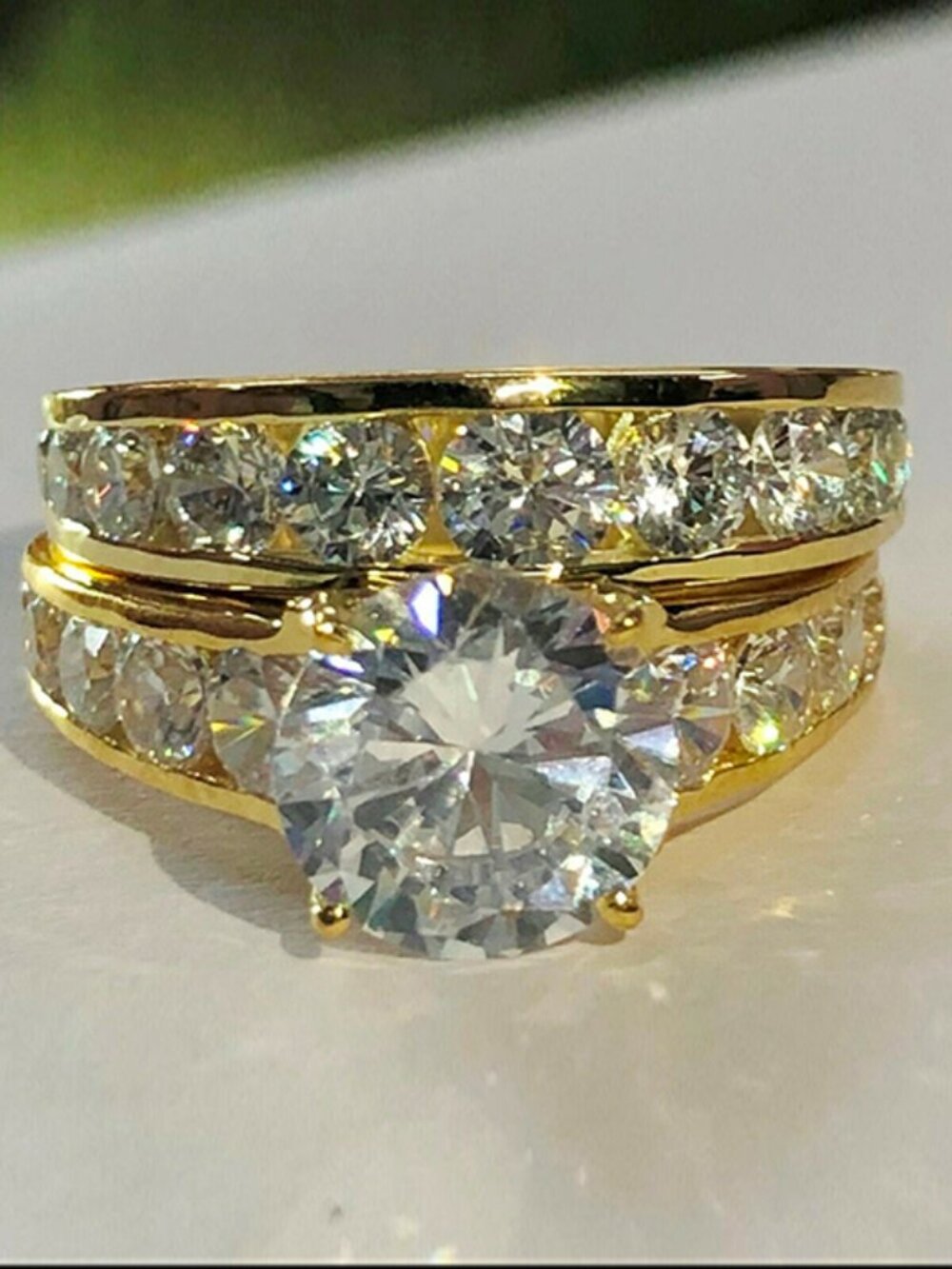 NEW 18K GOLD PLATED ROUND CUT 4A CZ SIDE STONE 2 PCS COUPLE RING, WAAL1306 - Picture 5 of 7
